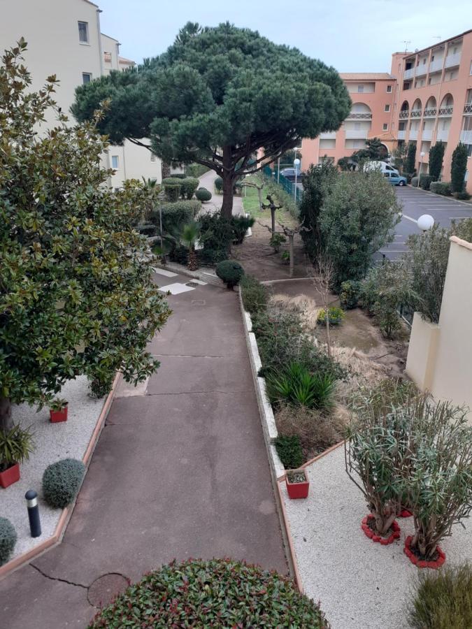 Helios 32, T2 Climatise, Parking, 500M Plage Agde Exteriör bild